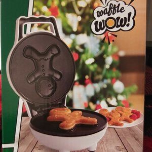 Christmas 2022 Gingerbread Waffle Maker